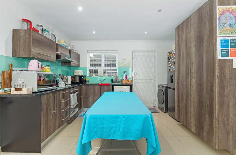 3 Bedroom Property for Sale in Wetton Western Cape